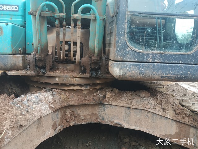 神钢 SK260LC-8 挖掘机