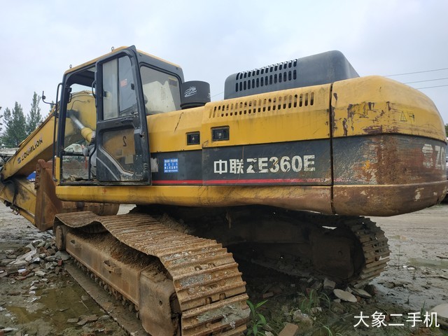 中联重科 ZE360E 挖掘机