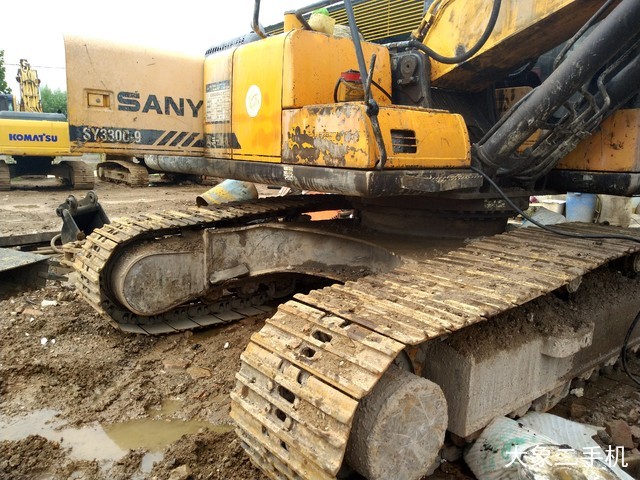 三一重工 SY235C-9 挖掘机