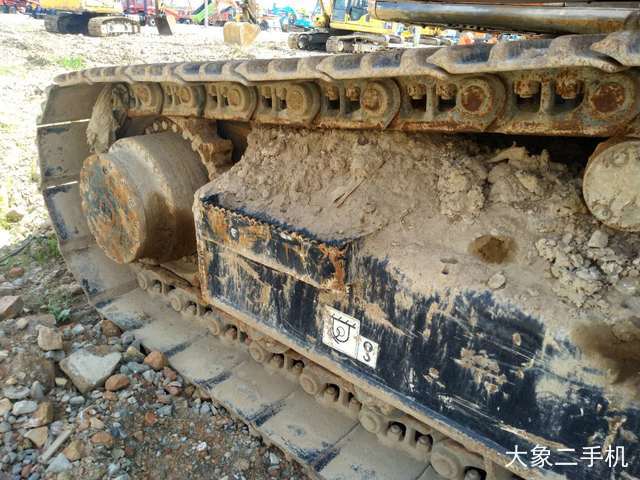 三一重工 SY235C-8 挖掘机