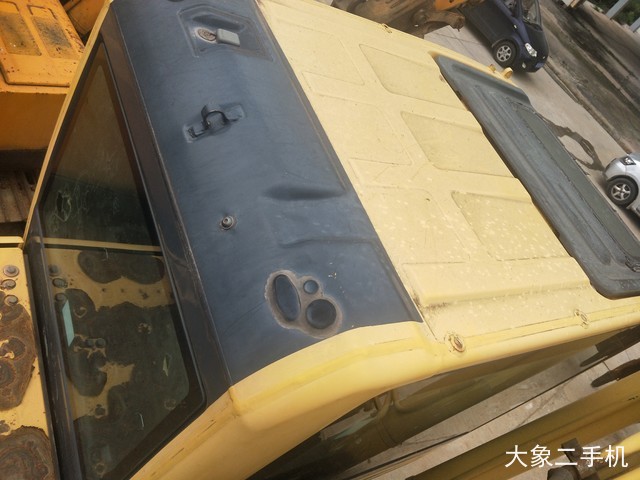 小松 PC240LC-8 挖掘机