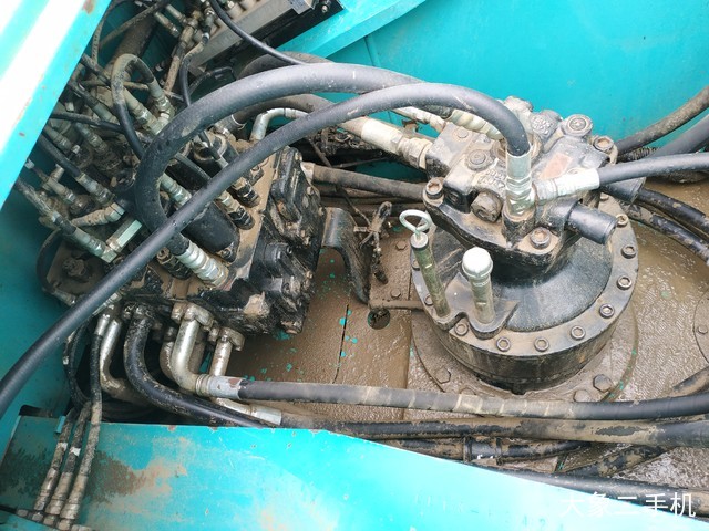 神钢 SK250-8 挖掘机