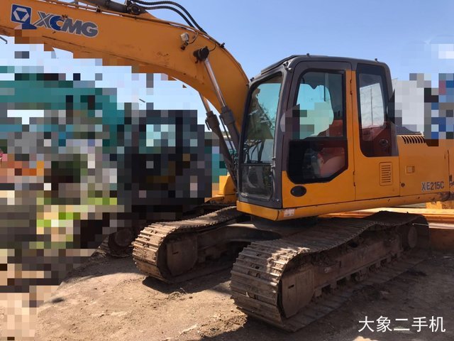 徐工 XE150D 挖掘机