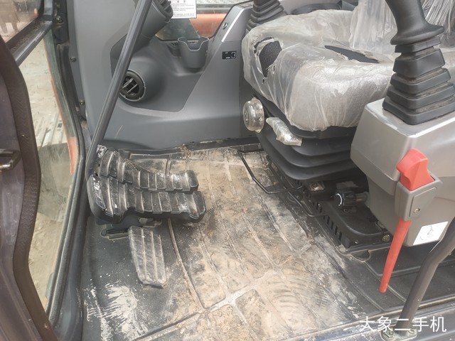 斗山 DX215-9C 挖掘机