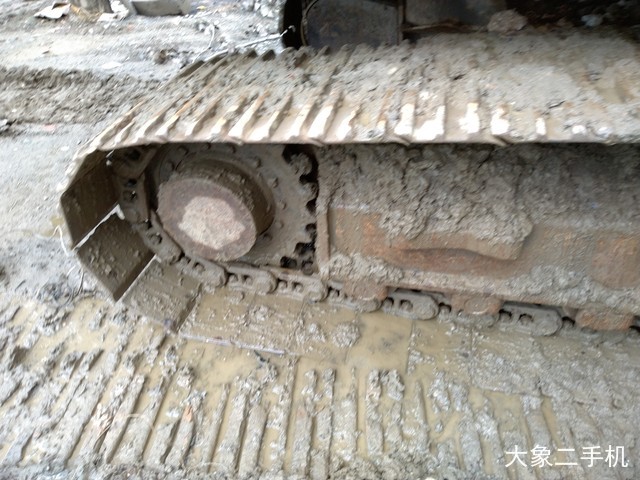 徐工 XE150D 挖掘机