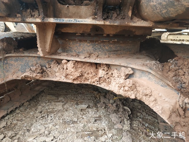 神钢 SK130 挖掘机