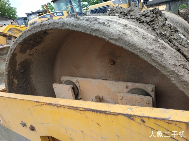 龙工 LG520A机械驱动 压路机