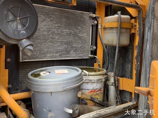 三一重工 SY135C-8 挖掘机