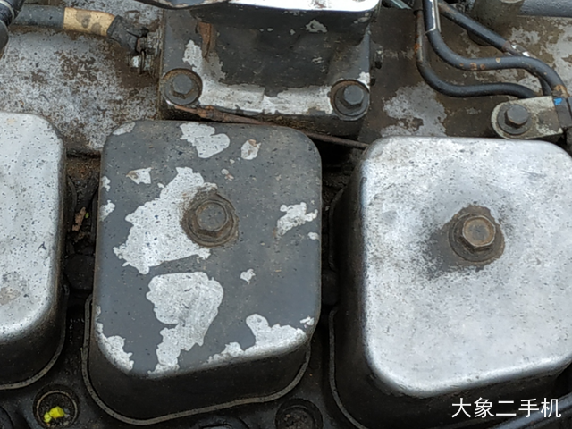 现代 R225LC-7 挖掘机