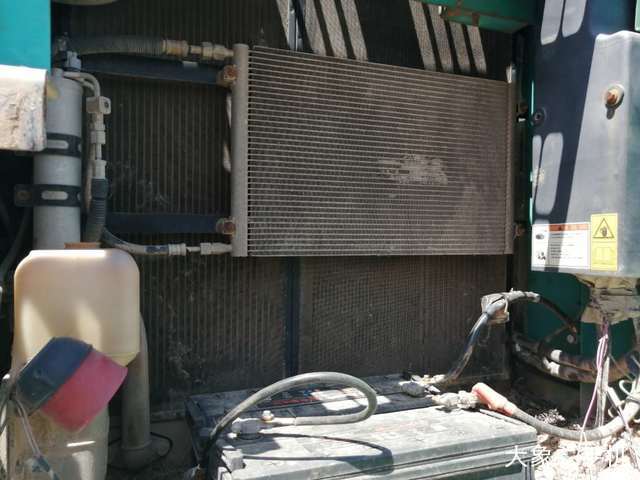 神钢 SK260LC-8 挖掘机