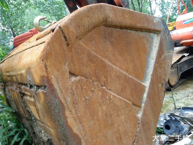 斗山 DH220LC-7 挖掘机