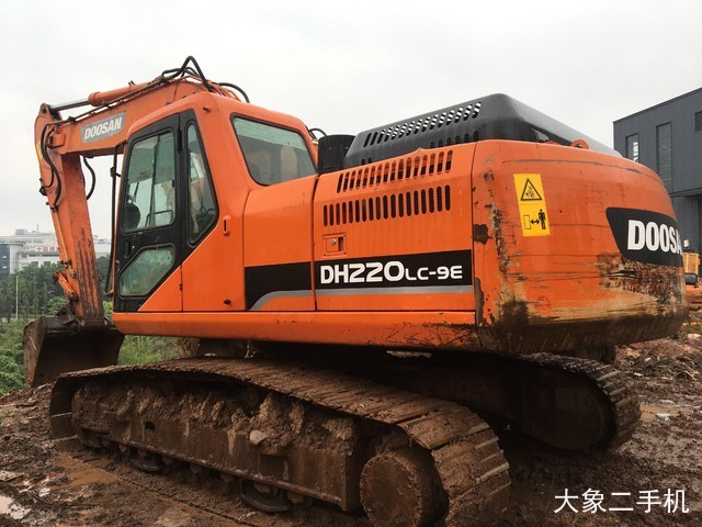 斗山 DH220LC-9E 挖掘机