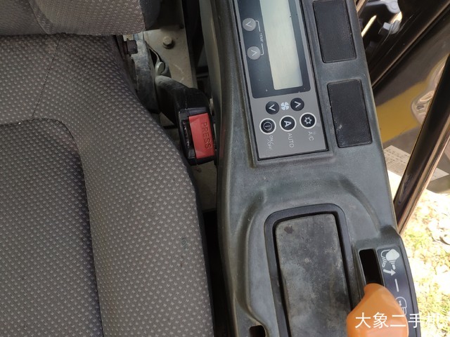 住友 SH210-5矿山版 挖掘机