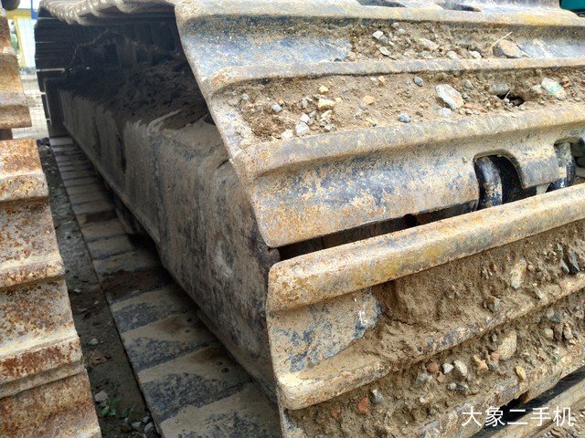 小松 PC240LC-8 挖掘机