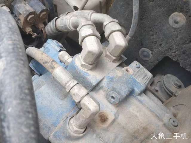 现代 R80-7 挖掘机