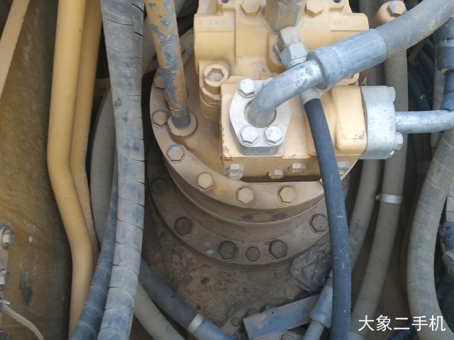 卡特彼勒 323D 挖掘机