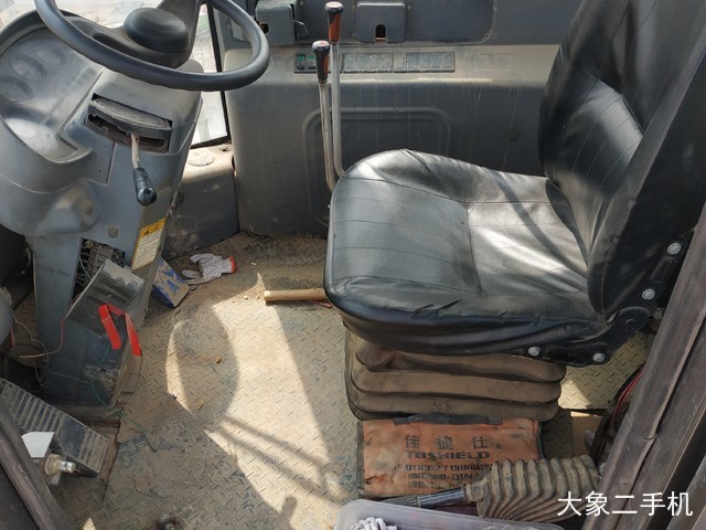 山东临工 LG953N 装载机