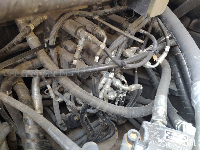 住友 SH200-6 挖掘机