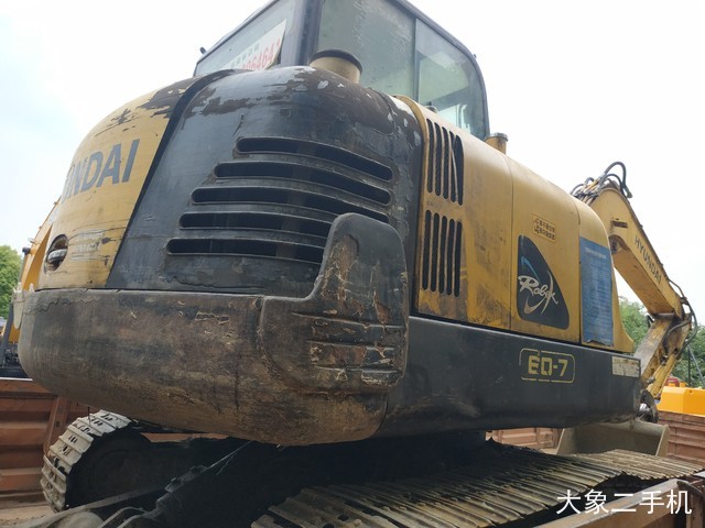 现代 R60-7 挖掘机