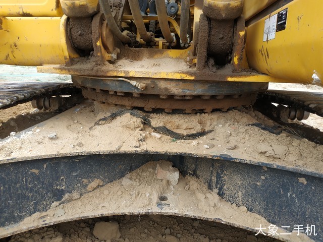 小松 PC220-8M0 挖掘机