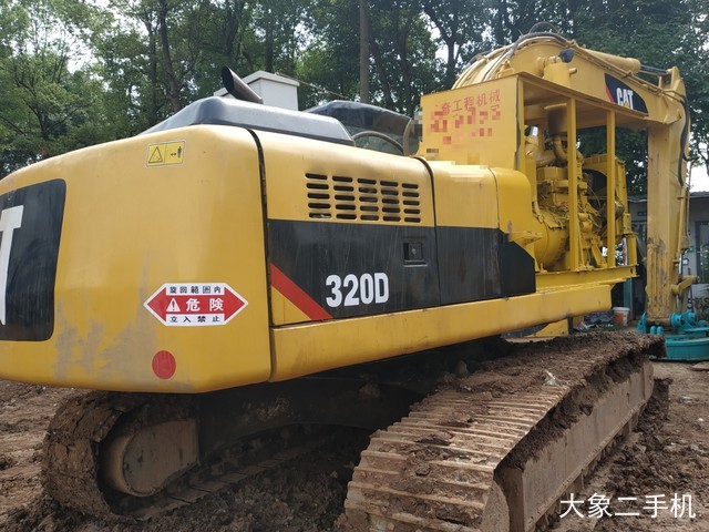 柳工 CLG220LC 挖掘机