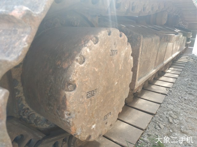 三一重工 SY215C 挖掘机