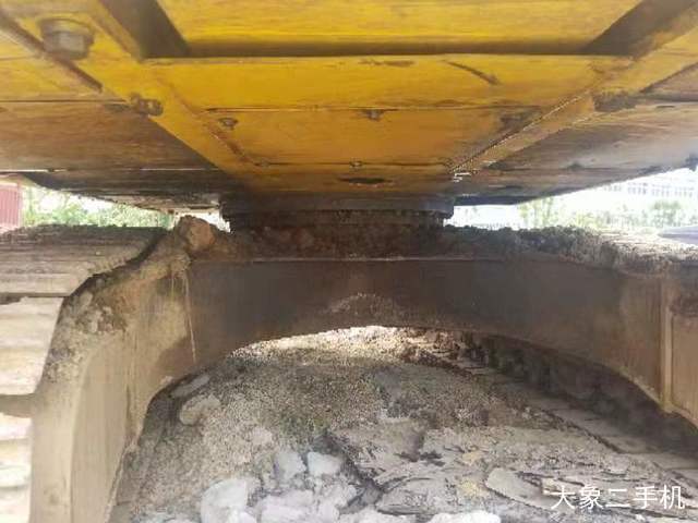 小松 PC210LC-8 挖掘机