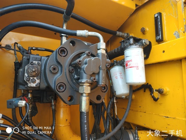 龙工 LG6225 挖掘机