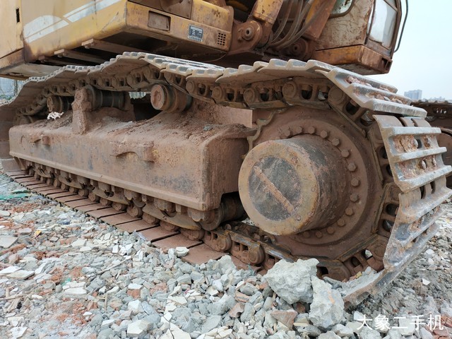利勃海尔 R944B 挖掘机