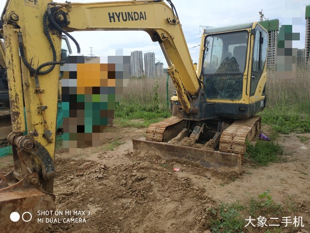 现代 R60-9 挖掘机