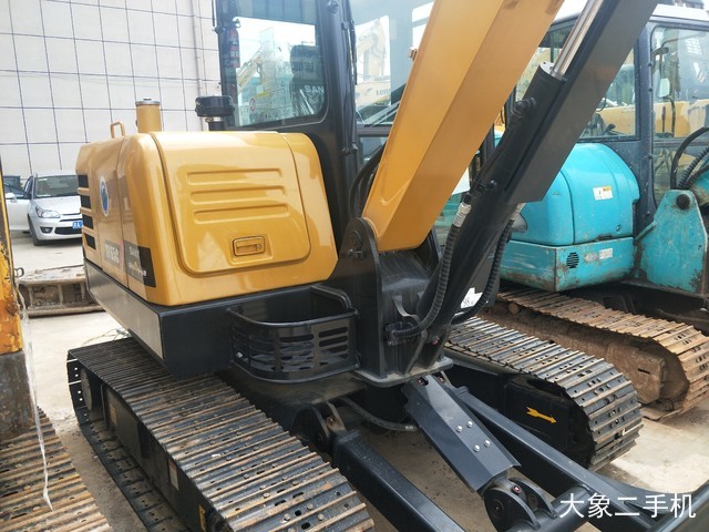 三一重工 SY55C-9 挖掘机