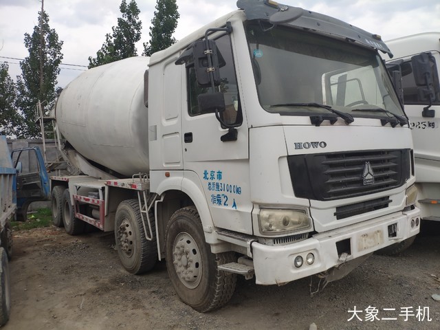 亚特重工 TZ5317GJBZ2E 搅拌运输车