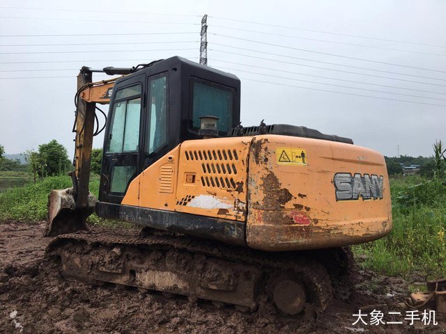 三一重工 SY135C 挖掘机