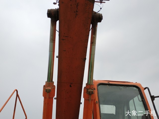 斗山 DH220LC-7 挖掘机