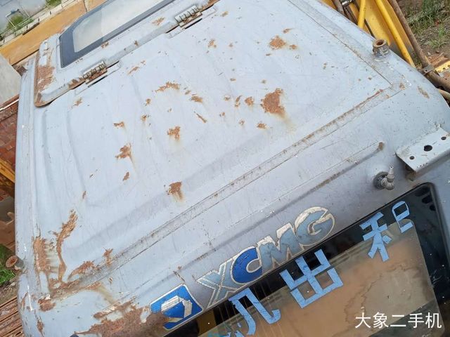 徐工 XE150D 挖掘机