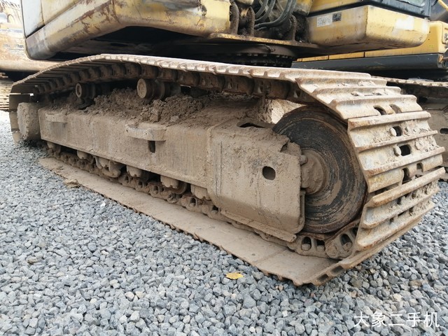 小松 PC200-8 挖掘机