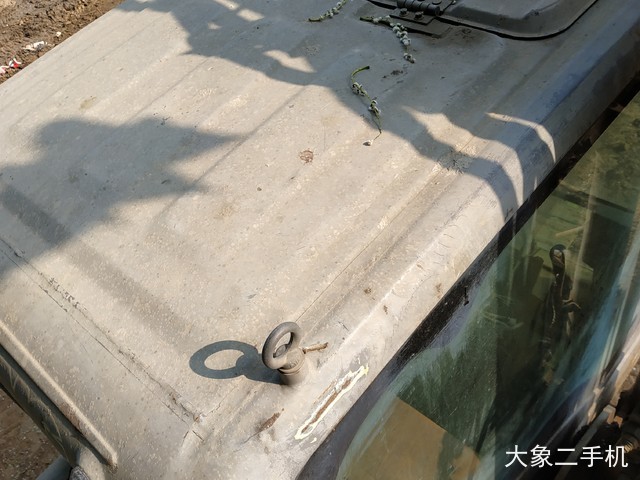 徐工 XE150D 挖掘机