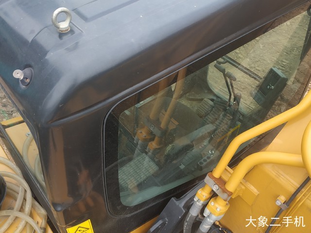 三一重工 SY215C-9 挖掘机