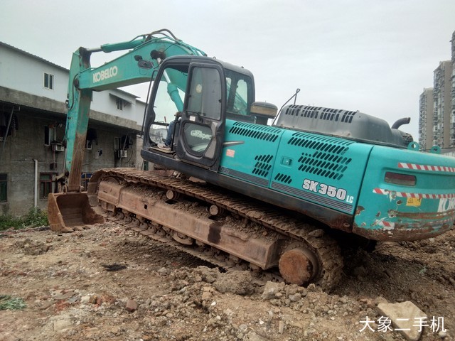 神钢 SK350LC-8 挖掘机
