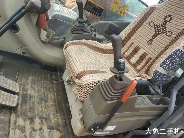 日立 ZX210LC-3 挖掘机