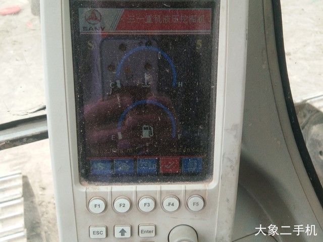 三一重工 SY225C 挖掘机