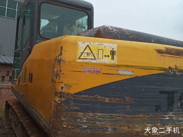 山重建机 JCM936D 挖掘机