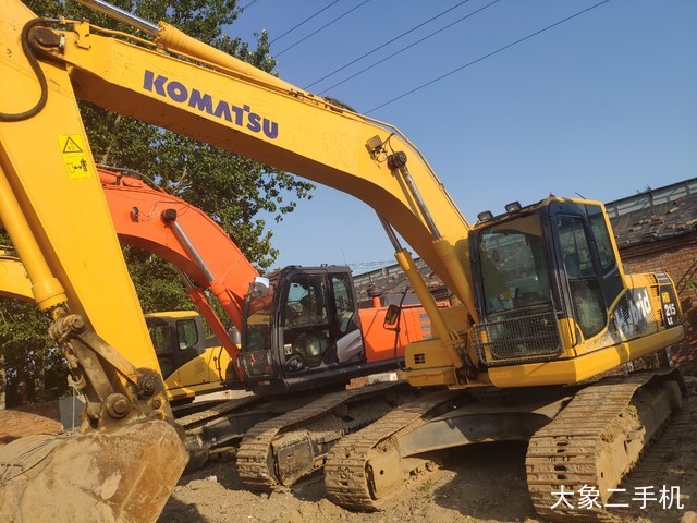 小松 PC200-8 Hybrid(混合动力) 挖掘机