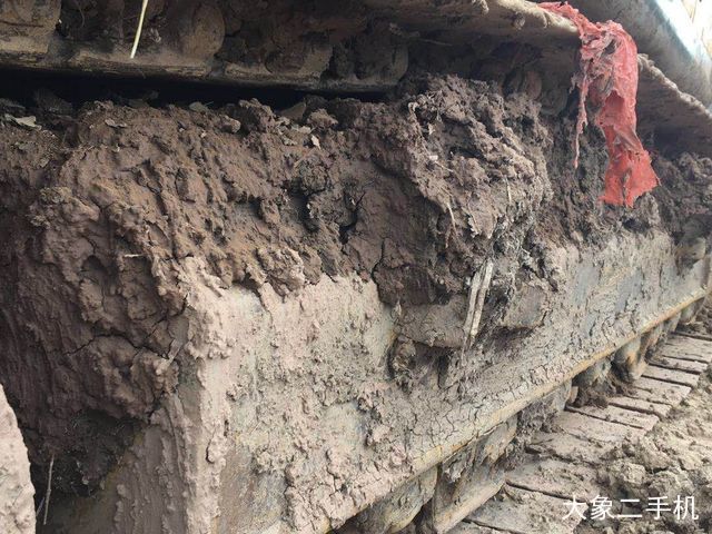 现代 R225LC-7 挖掘机