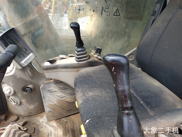 沃尔沃 EC480DL 挖掘机