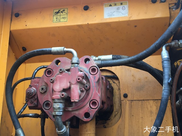 现代 R225LC-7 挖掘机