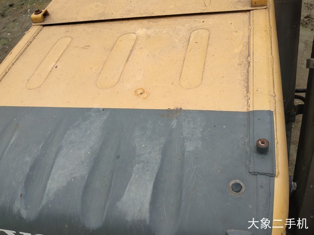 沃尔沃 EC210BLC 挖掘机