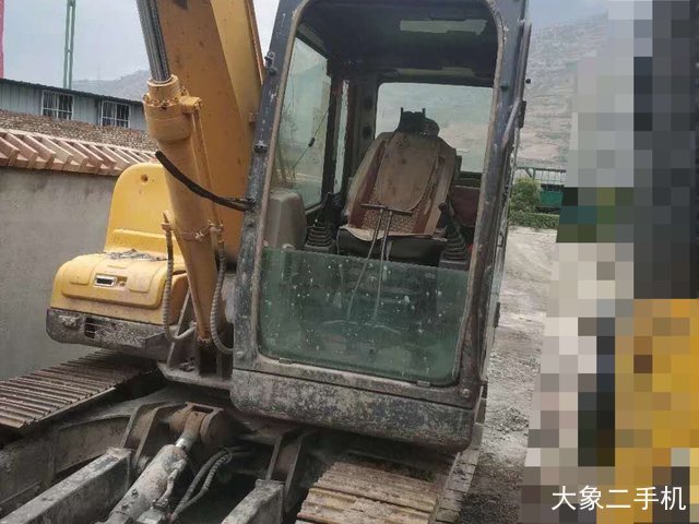 现代 R80-7 挖掘机