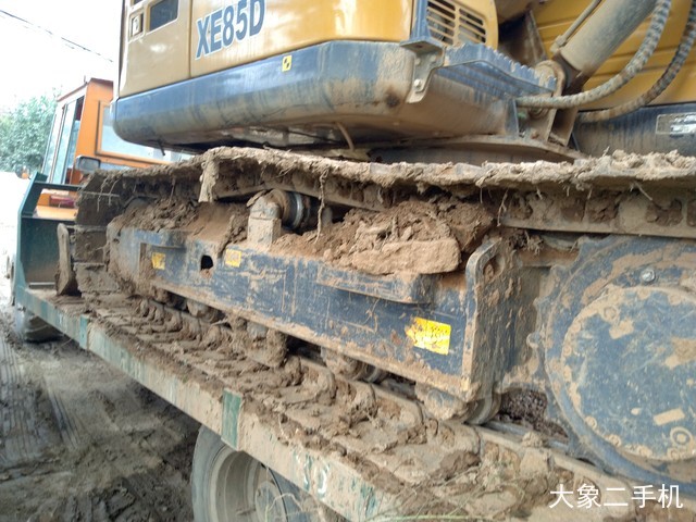 徐工 XE75D 挖掘机