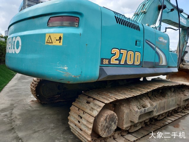 神钢 SK270D-8 挖掘机